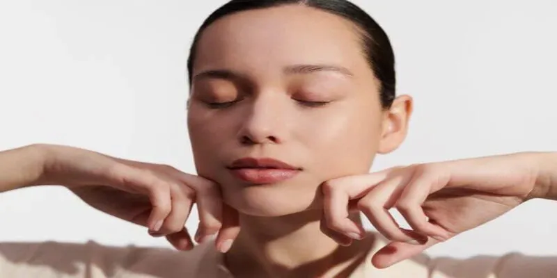 Những lưu ý cơ bản cần nắm khi thực hiện massage mặt